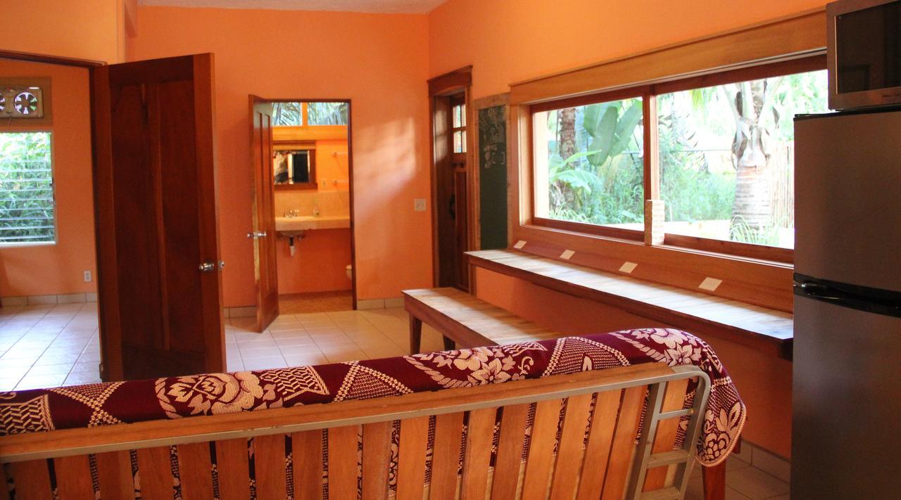 A Piece Of Ground Hostel Punta Gorda Ngoại thất bức ảnh