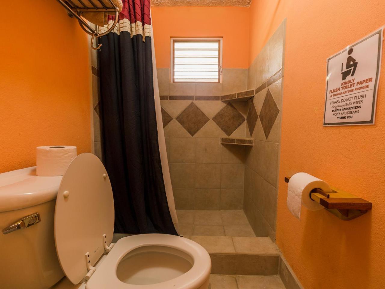 A Piece Of Ground Hostel Punta Gorda Ngoại thất bức ảnh