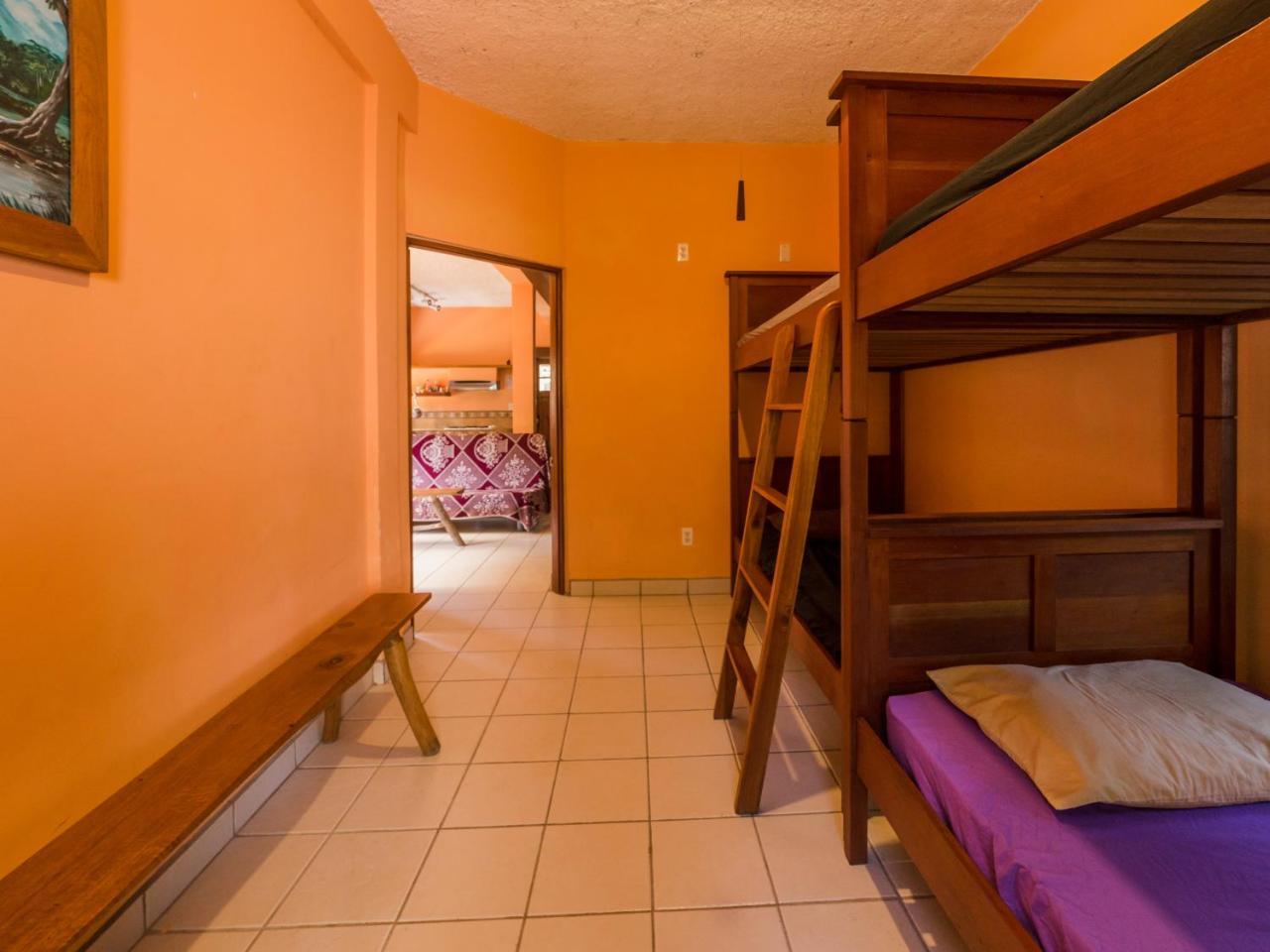 A Piece Of Ground Hostel Punta Gorda Ngoại thất bức ảnh